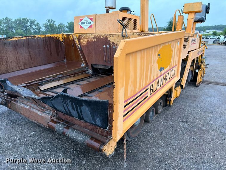 image for item FK3169 1999 Blaw Knox PF5510 paver