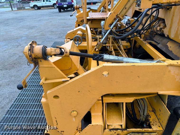 image for item FK3169 1999 Blaw Knox PF5510 paver