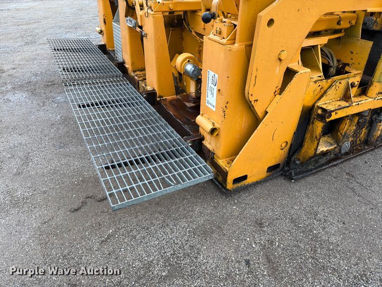 image for item FK3169 1999 Blaw Knox PF5510 paver