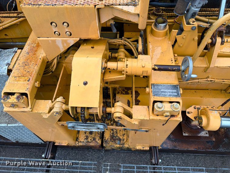 image for item FK3169 1999 Blaw Knox PF5510 paver