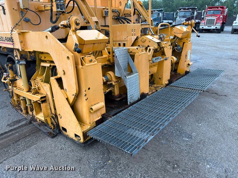 image for item FK3169 1999 Blaw Knox PF5510 paver