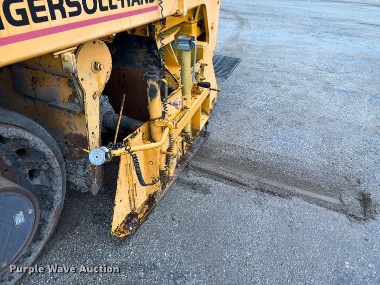 image for item FK3169 1999 Blaw Knox PF5510 paver