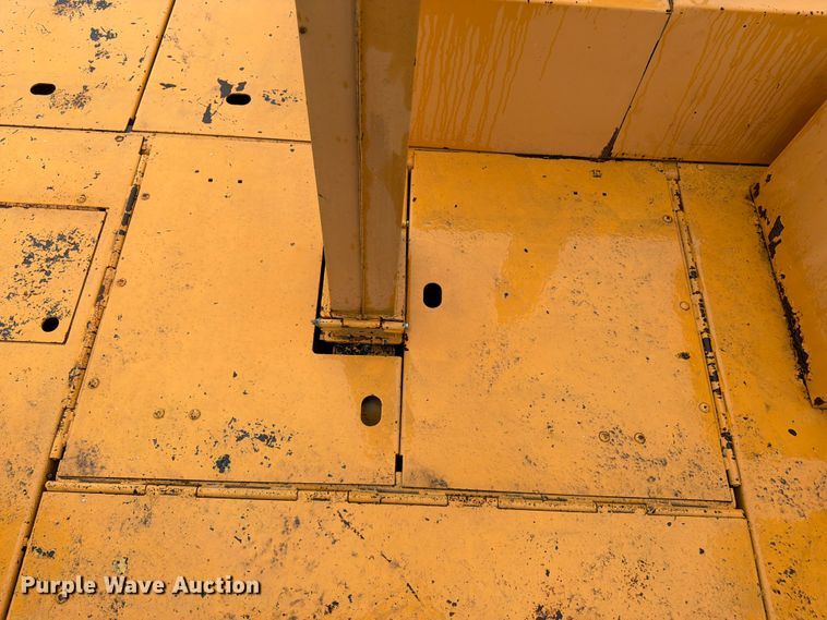 image for item FK3169 1999 Blaw Knox PF5510 paver