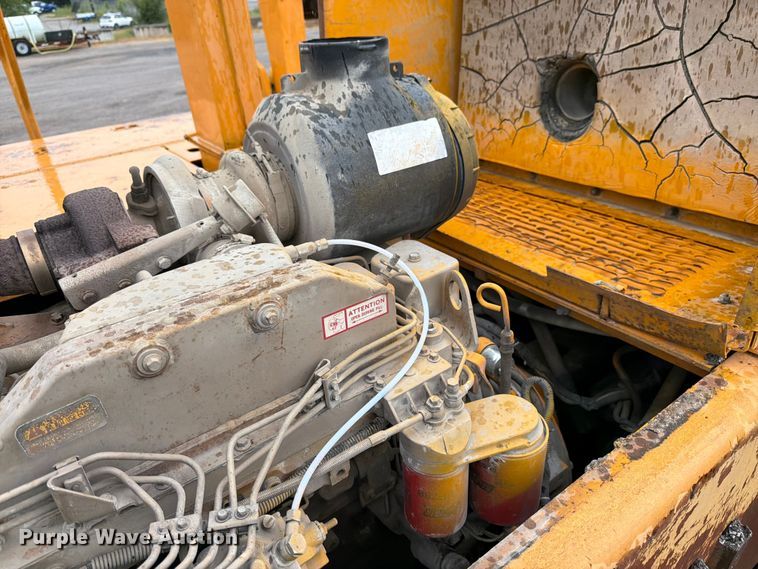 image for item FK3169 1999 Blaw Knox PF5510 paver