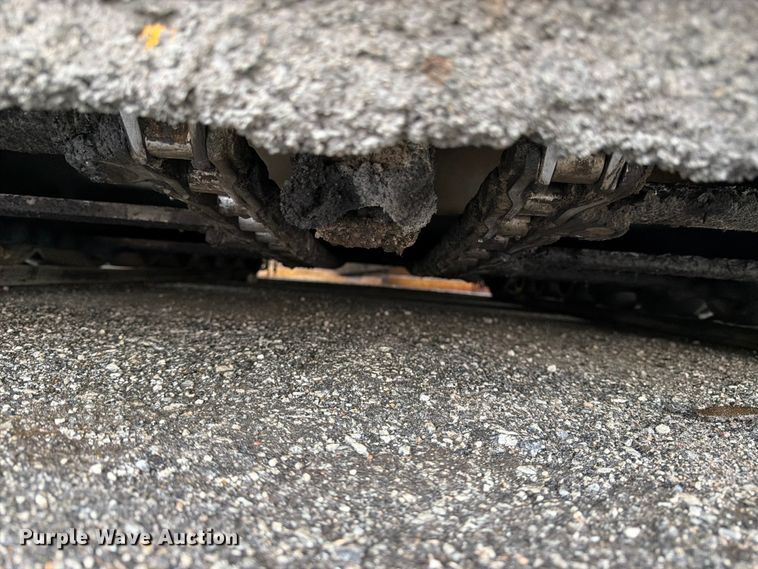 image for item FK3169 1999 Blaw Knox PF5510 paver