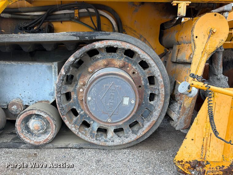 image for item FK3169 1999 Blaw Knox PF5510 paver
