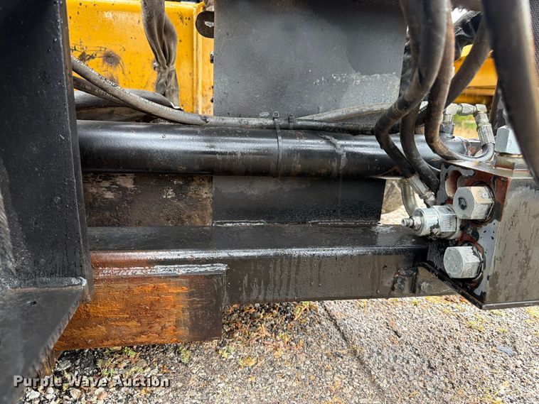 image for item FK3170 Coneqtec Universal AP450HD skid steer cold planer