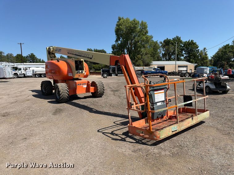 image for item FK3218 2004 JLG 800AJ boom lift