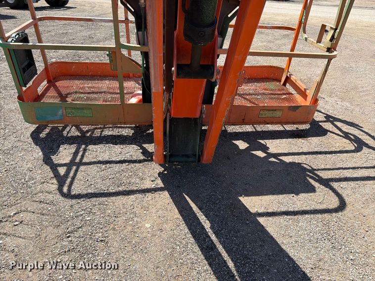 image for item FK3218 2004 JLG 800AJ boom lift