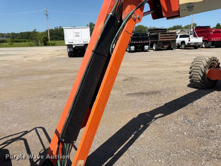 image for item FK3218 2004 JLG 800AJ boom lift
