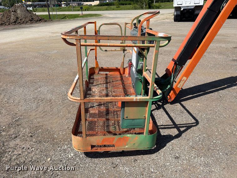 image for item FK3218 2004 JLG 800AJ boom lift
