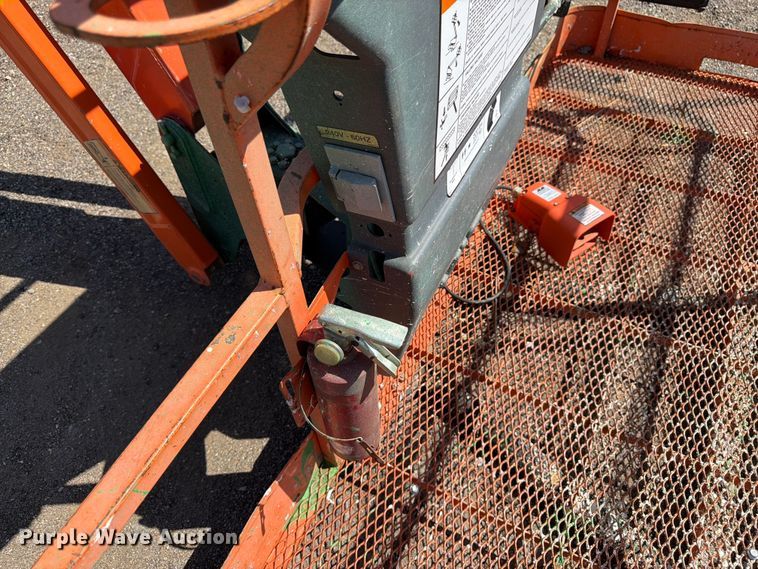 image for item FK3218 2004 JLG 800AJ boom lift