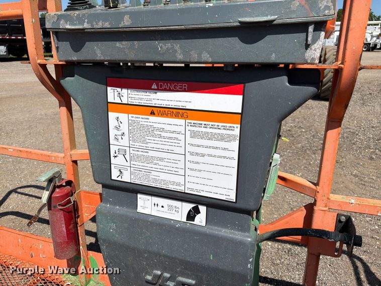 image for item FK3218 2004 JLG 800AJ boom lift
