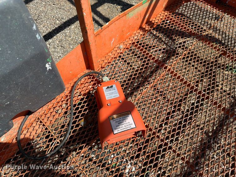 image for item FK3218 2004 JLG 800AJ boom lift