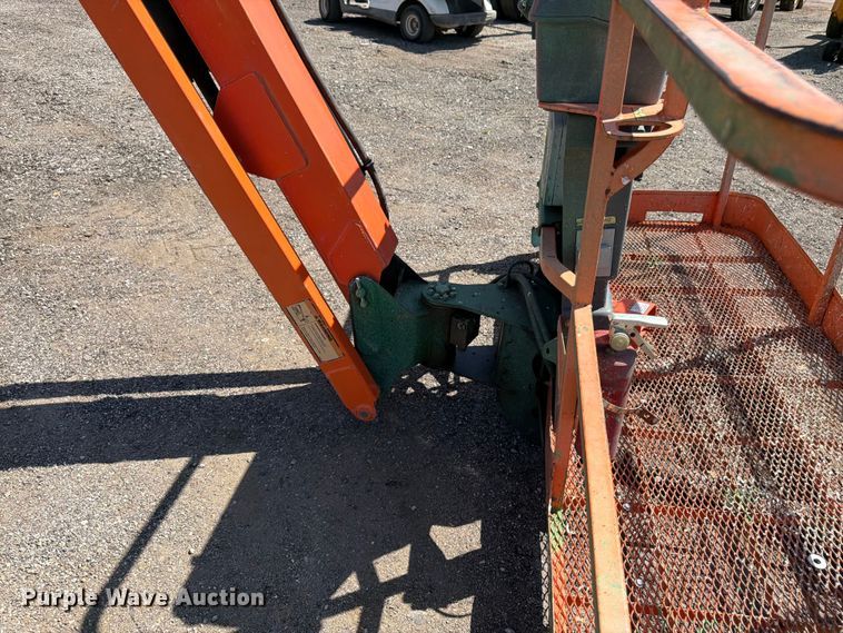 image for item FK3218 2004 JLG 800AJ boom lift