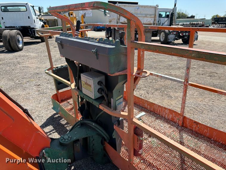 image for item FK3218 2004 JLG 800AJ boom lift