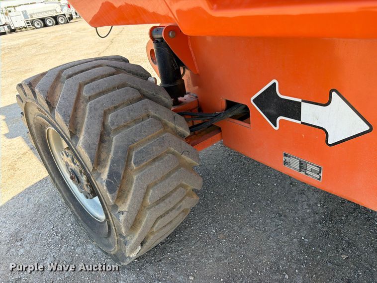 image for item FK3218 2004 JLG 800AJ boom lift
