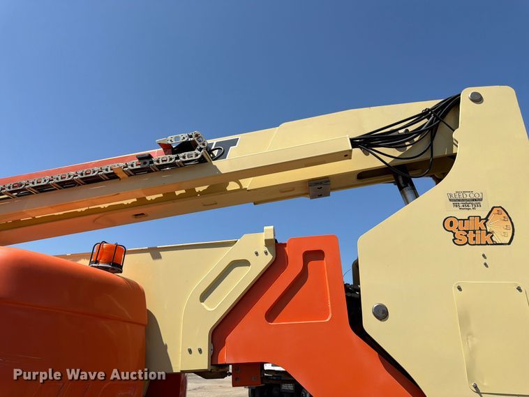 image for item FK3218 2004 JLG 800AJ boom lift