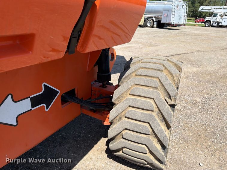 image for item FK3218 2004 JLG 800AJ boom lift
