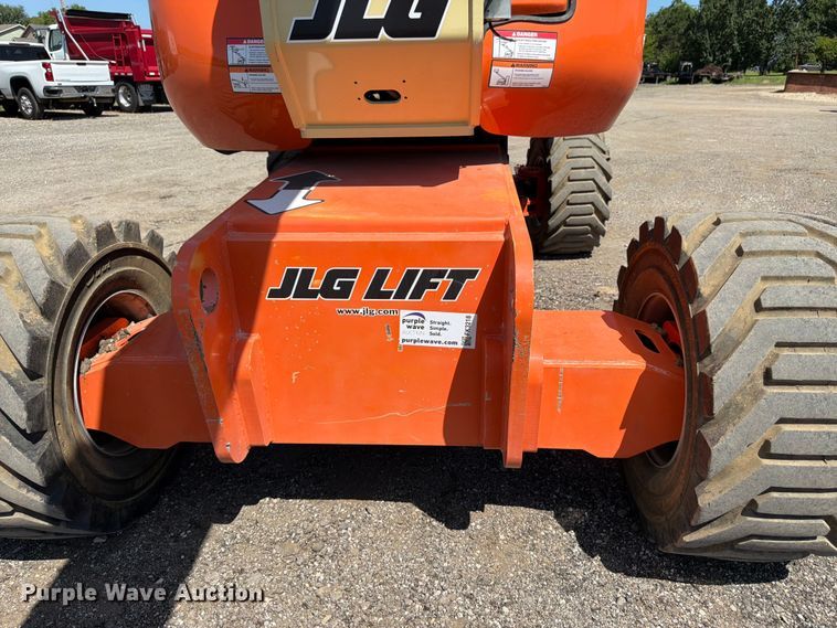 image for item FK3218 2004 JLG 800AJ boom lift