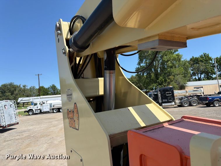 image for item FK3218 2004 JLG 800AJ boom lift