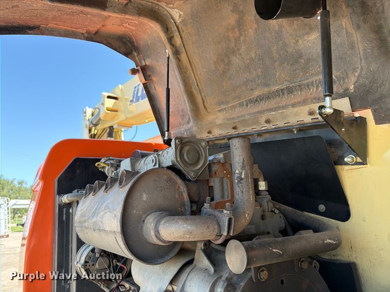 image for item FK3218 2004 JLG 800AJ boom lift