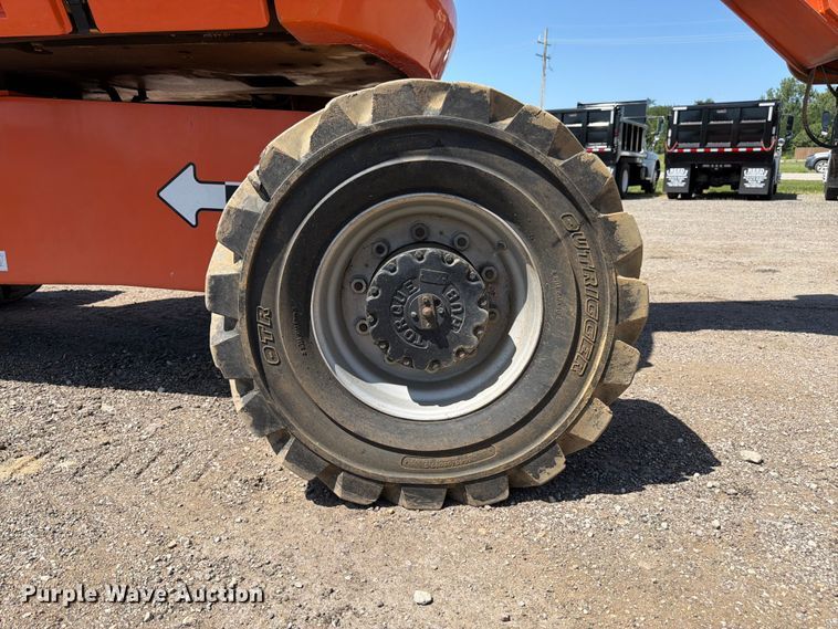 image for item FK3218 2004 JLG 800AJ boom lift