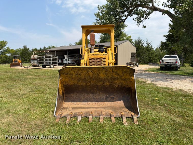 image for item FK3232 1975 Caterpillar 955L track loader