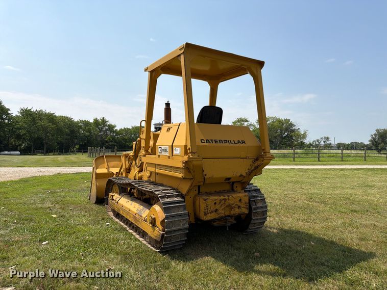 image for item FK3232 1975 Caterpillar 955L track loader