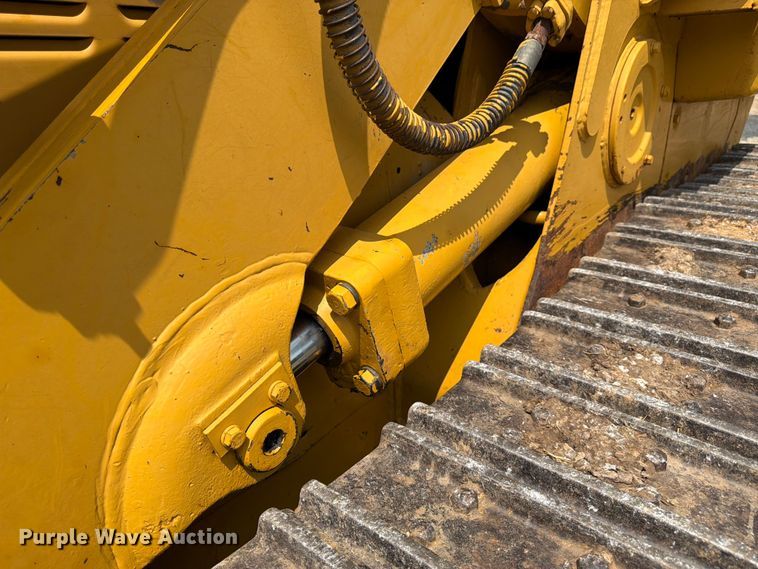 image for item FK3232 1975 Caterpillar 955L track loader