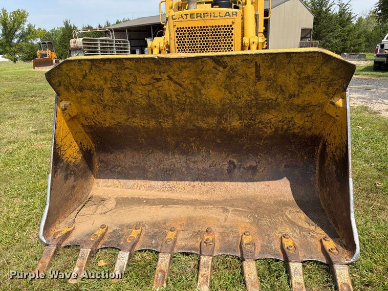 image for item FK3232 1975 Caterpillar 955L track loader