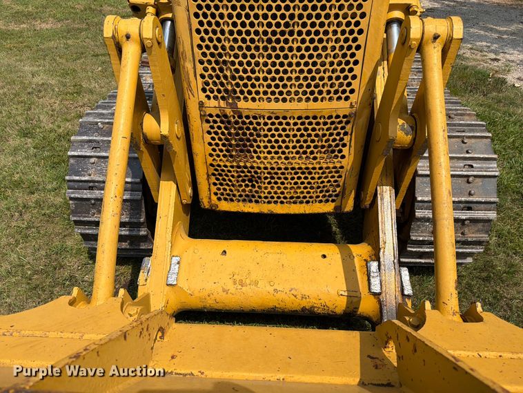 image for item FK3232 1975 Caterpillar 955L track loader
