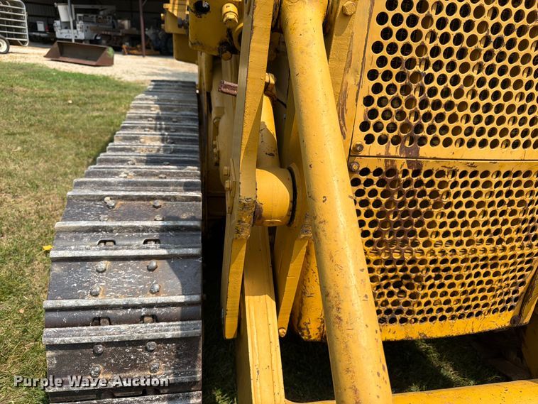 image for item FK3232 1975 Caterpillar 955L track loader