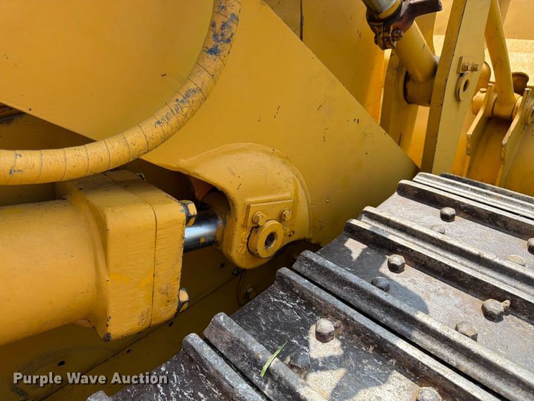 image for item FK3232 1975 Caterpillar 955L track loader
