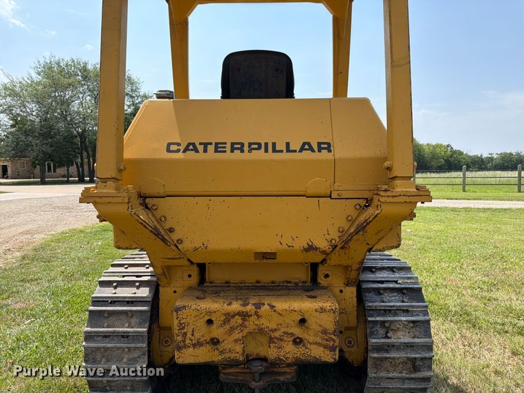 image for item FK3232 1975 Caterpillar 955L track loader