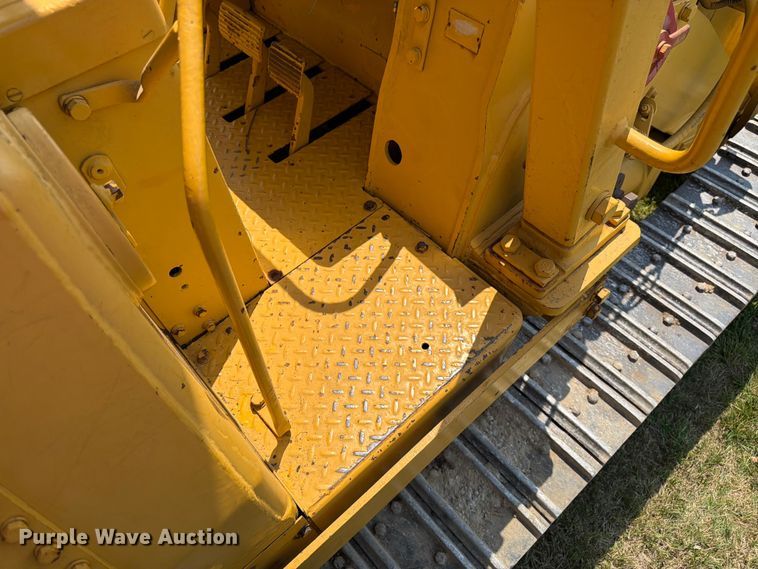 image for item FK3232 1975 Caterpillar 955L track loader