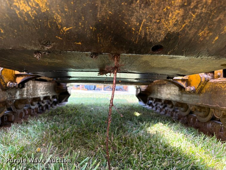 image for item FK3232 1975 Caterpillar 955L track loader