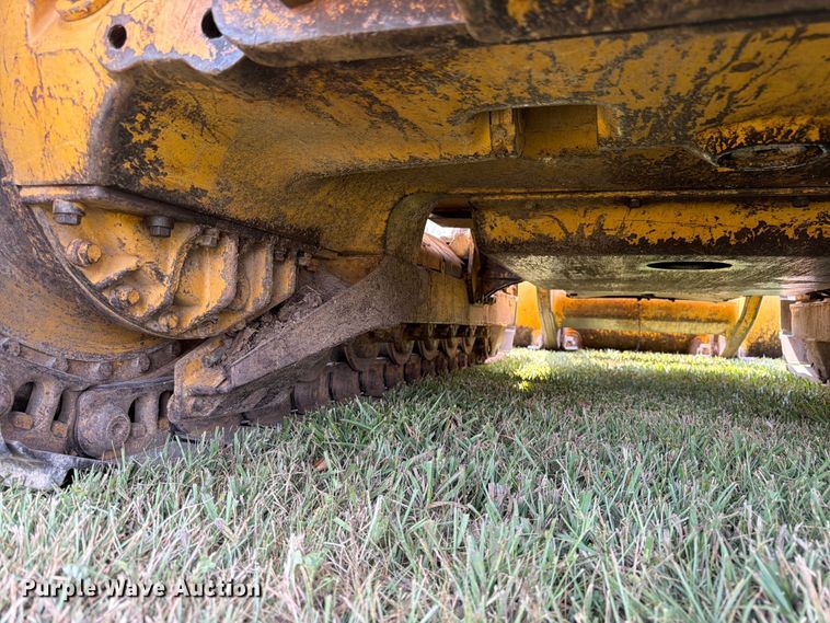 image for item FK3232 1975 Caterpillar 955L track loader