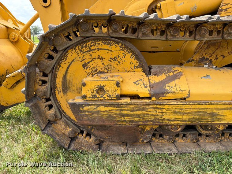 image for item FK3232 1975 Caterpillar 955L track loader