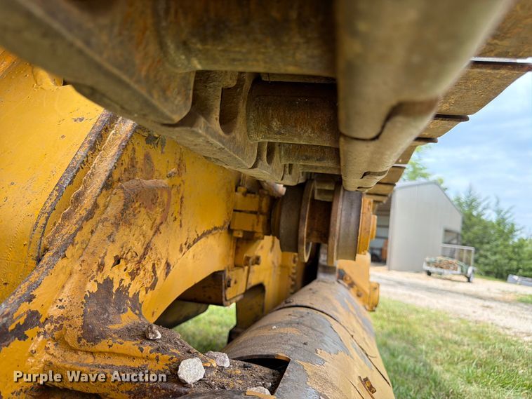image for item FK3232 1975 Caterpillar 955L track loader