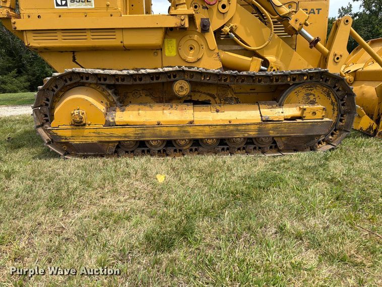 image for item FK3232 1975 Caterpillar 955L track loader