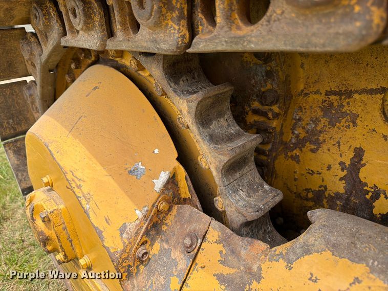 image for item FK3232 1975 Caterpillar 955L track loader