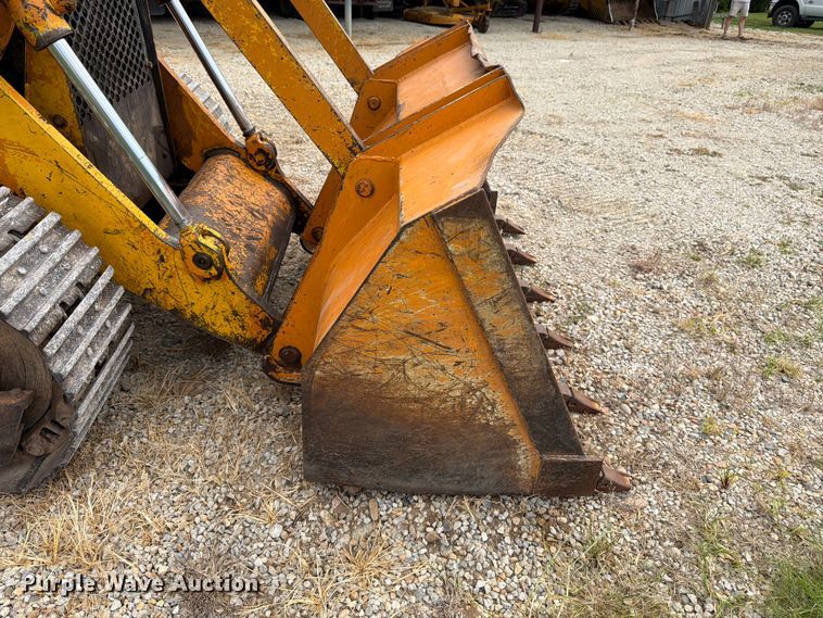 image for item FK3233 1974 Case D450 track loader