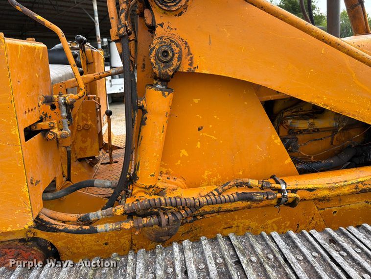 image for item FK3233 1974 Case D450 track loader