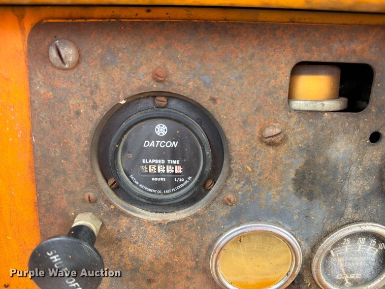 image for item FK3233 1974 Case D450 track loader