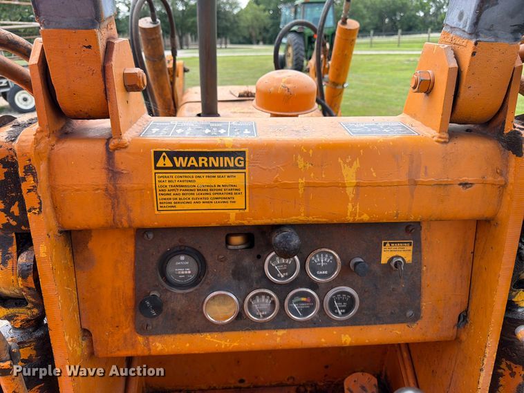 image for item FK3233 1974 Case D450 track loader