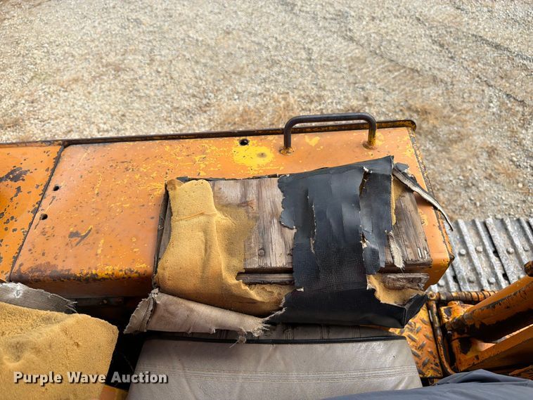 image for item FK3233 1974 Case D450 track loader