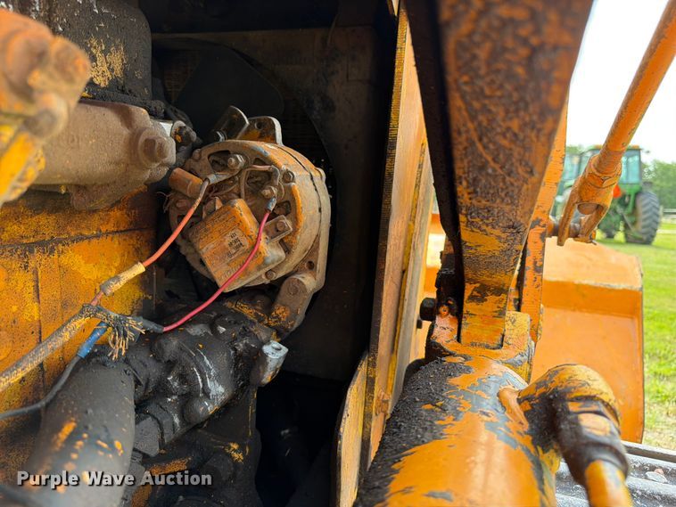 image for item FK3233 1974 Case D450 track loader