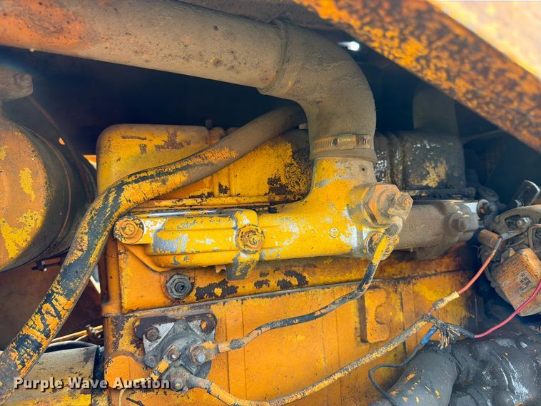 image for item FK3233 1974 Case D450 track loader