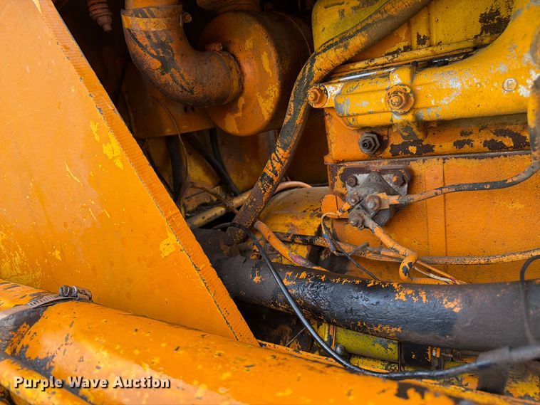 image for item FK3233 1974 Case D450 track loader